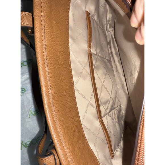 Michael Kors Jet Set Brown Saffiano Leather Multifunction Tote Bag W/ Pockets - Picture 8 of 11
